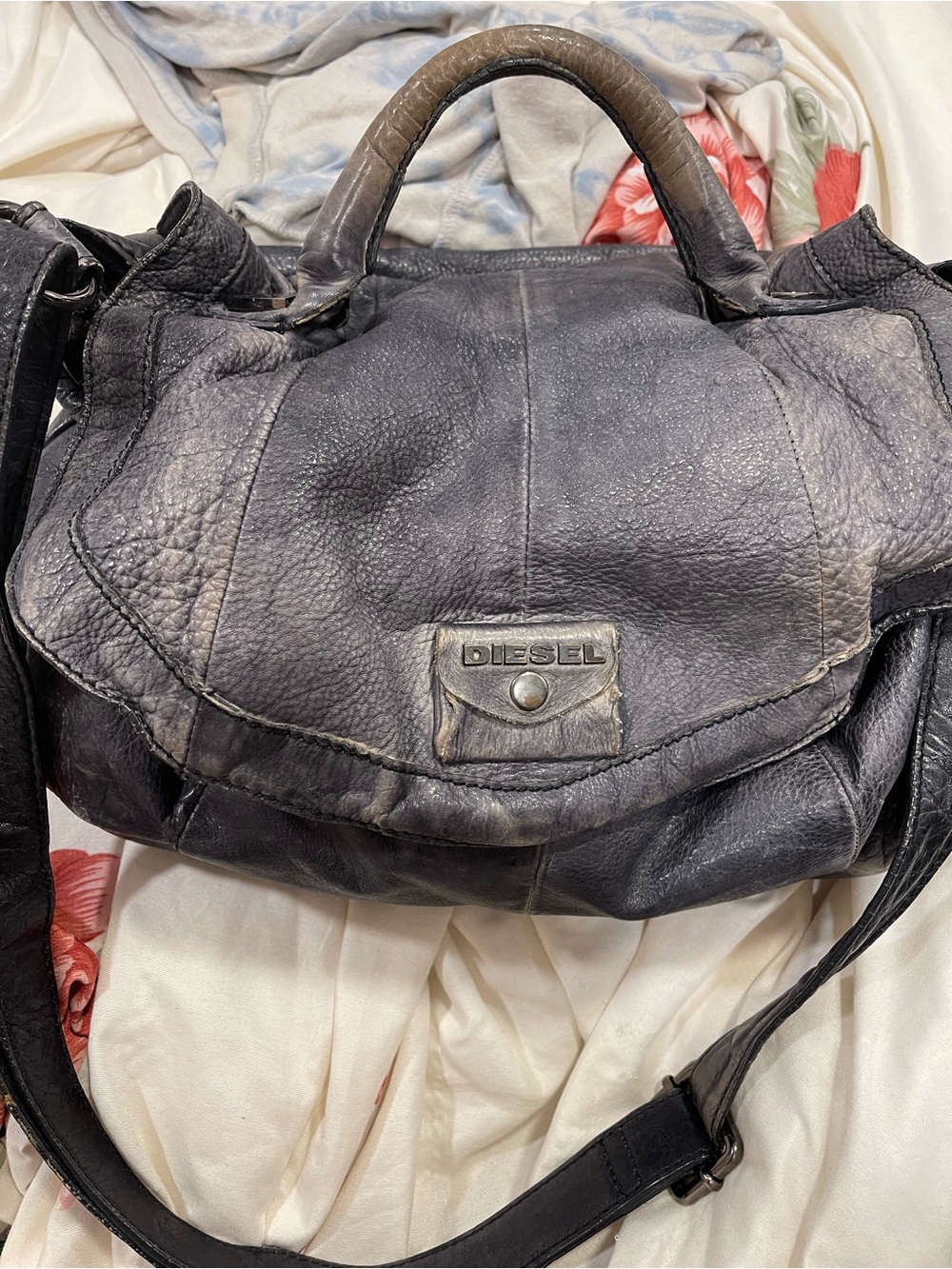 Vintage Diesel Grey Black distressed Leather bag! Beautiful